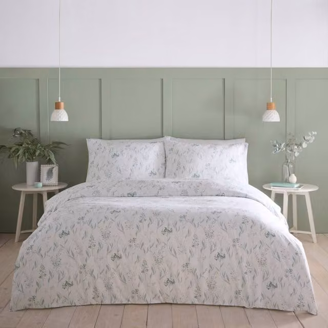 Portfolio Home Wildflower Floral Duvet Cover and Pillowcase Set in Light Green, Super King, Duvet Cover: 200 x 200 cm, Pillowcase: 50 x 75 cm