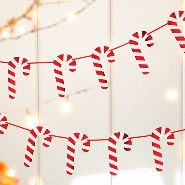 Garden Greatness Red and White Striped Candy Cane Sweet Hanging Paper Bunting for Christmas Parties