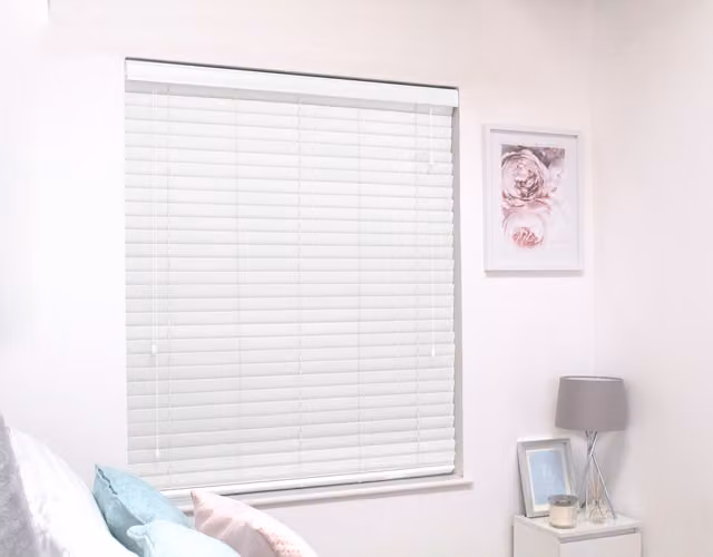 Caecus Real Wood Venetian Blinds with 50mm Slats, White, W: 120 cm, H: 75 cm