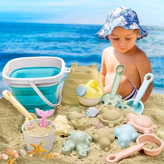 Smartbies Multicolour Plastic Bucket and Spade Set for Creative Sand Play