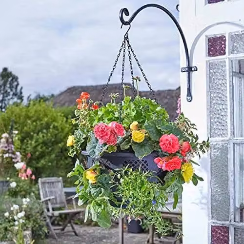 Marco Paul Black Plastic Hanging Basket Planter with Integrated Cut Out Sections, Diameter: 38.1 cm – 2