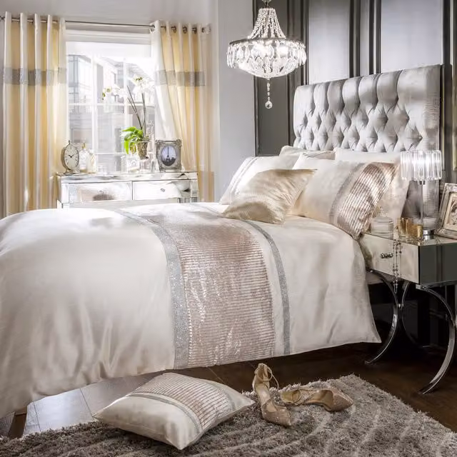 Intimates Crushed Velvet Diamante Duvet Cover and Pillowcase Set in Silver Grey, 200 x 200 cm