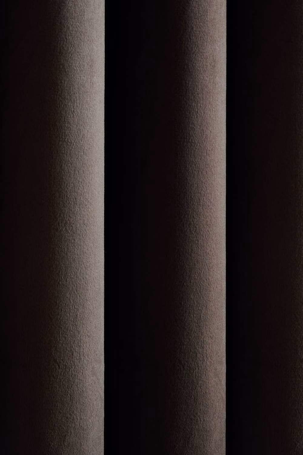 Catherine Lansfield Super Thermal Blackout Matt Velour Eyelet Door Panel in Chocolate, Width: 168 cm, Drop: 214 cm – 3