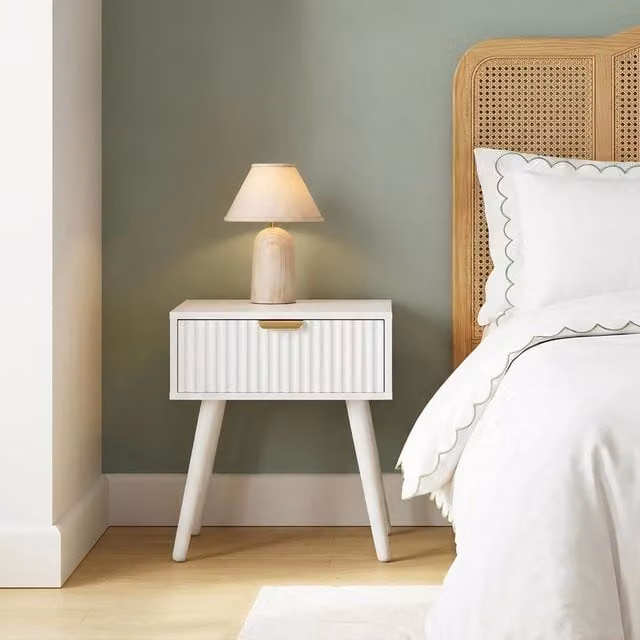 OHS Ribbed Wood Bedside Table with 1 Drawer in Off-White