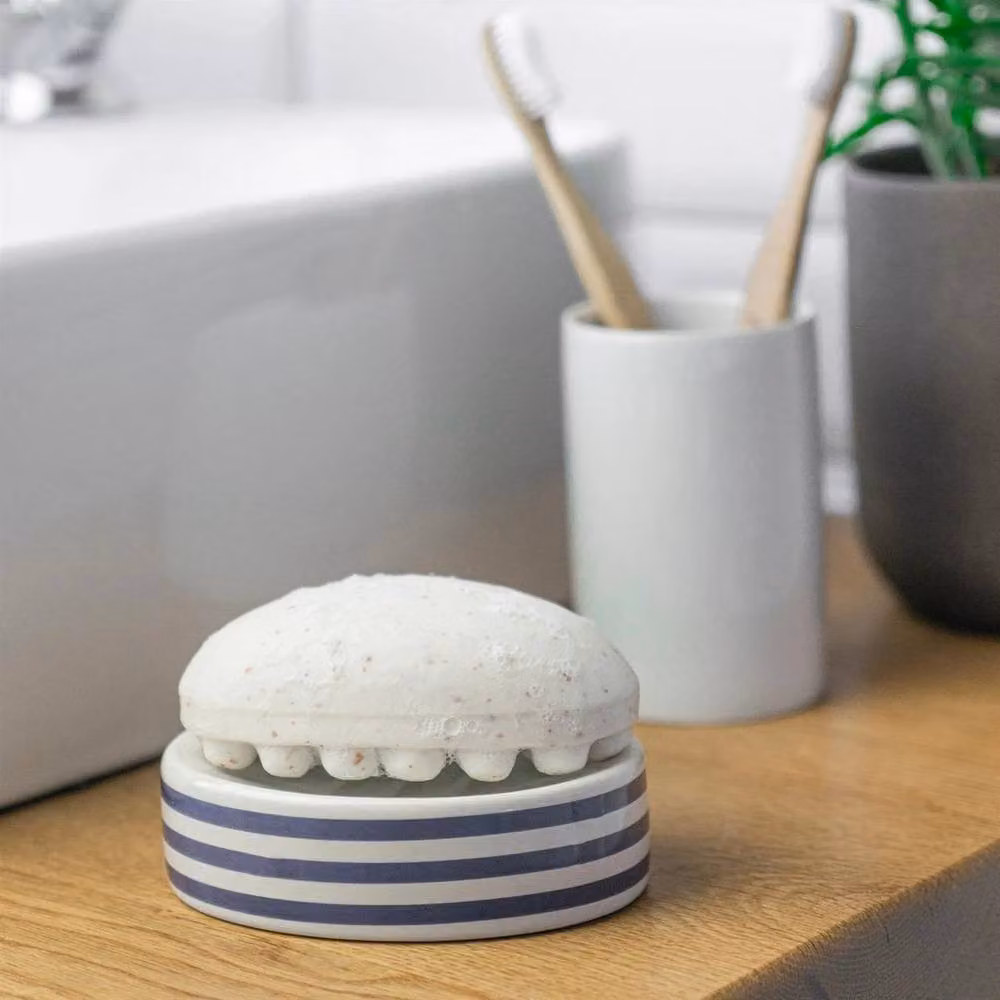 FLAVORA Ceramic Freestanding Soap Dish in Blue Navy Stripe – 2