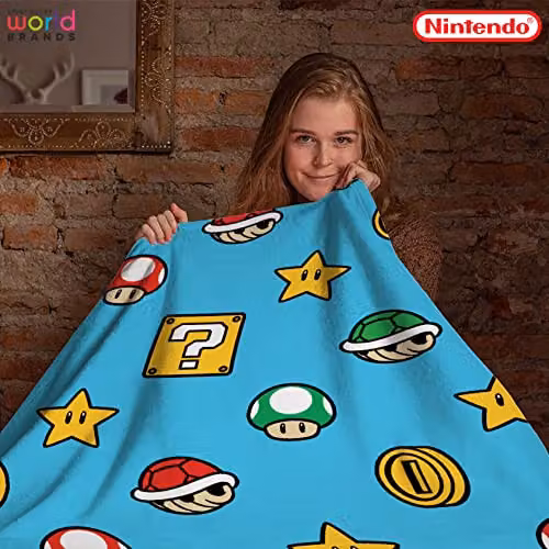 Character World Super Mario Fleece Blanket in Red and Blue – 4