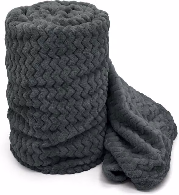 Velosso Super Soft Plush Chevron Throw Blanket in Silver Grey, W: 127 cm, L: 152 cm – 1