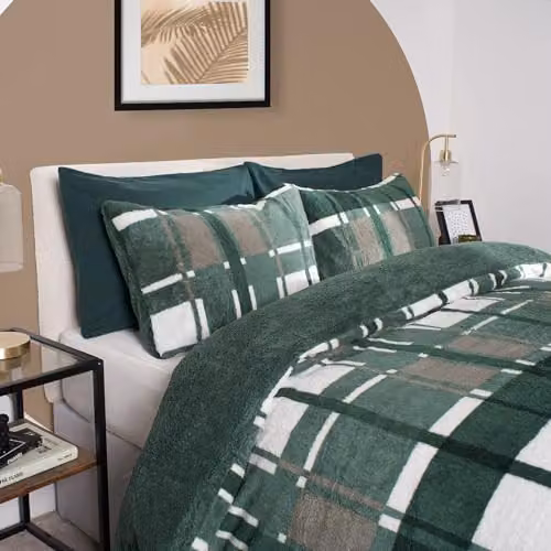 OHS Super King Teddy Fleece Checked Duvet Cover and Pillowcase Set in Forest Green – 3