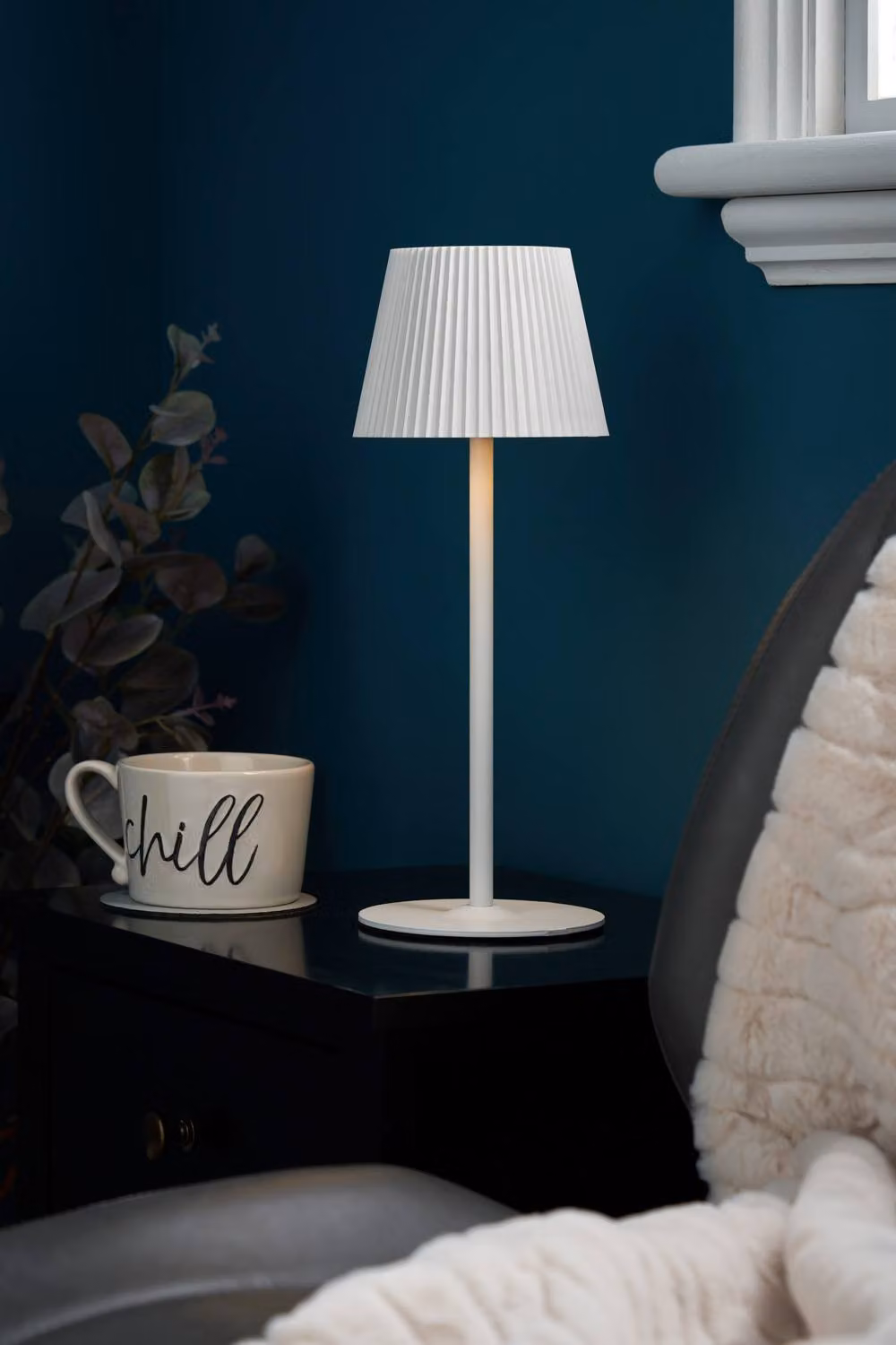 BHS Lighting Esther Rechargeable LED Table Lamp in White – 2