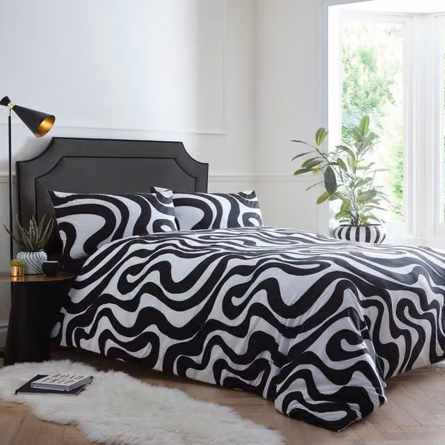 Portfolio Home Retro Waves Bedding Duvet Cover and Pillowcase Set in Black, Super King (Duvet Cover: 200 x 200 cm, Pillowcase: 50 x 75 cm)
