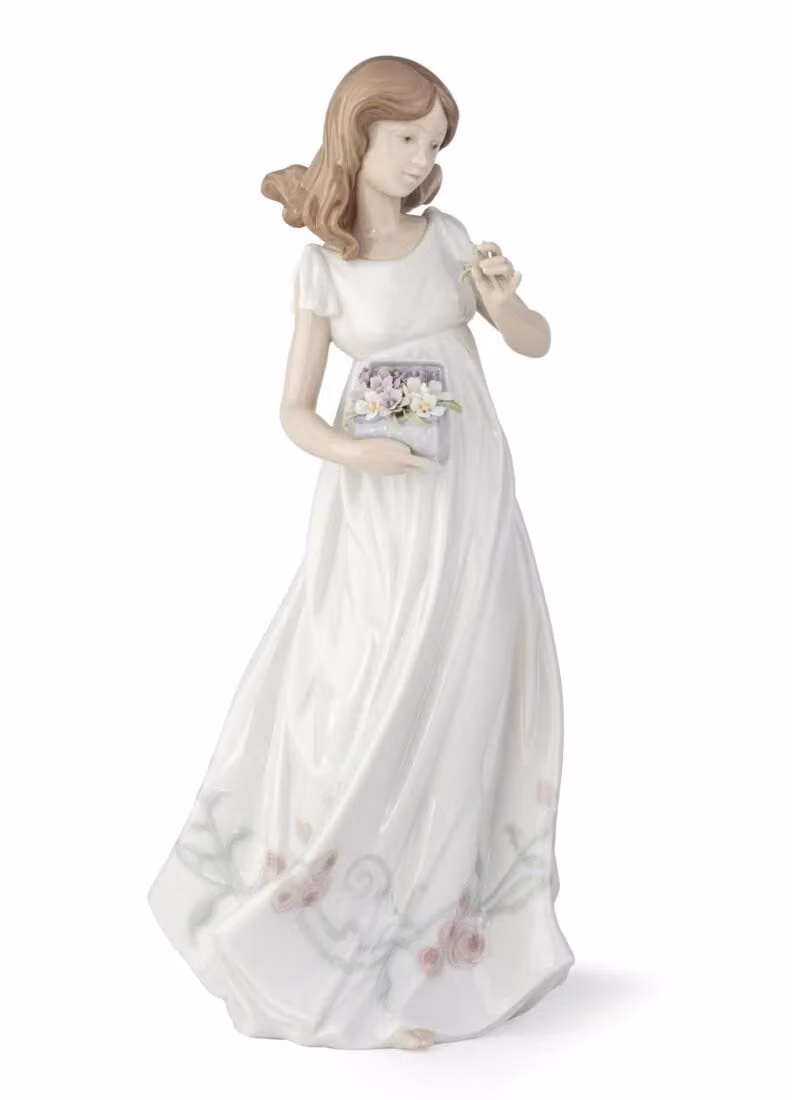 Lladró Treasures of the Earth Woman Porcelain Figurine in White