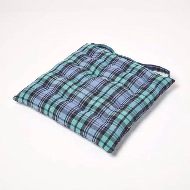 Homescapes Tartan Cotton Seat Pad with Button Straps in Black, Green and Multicolour