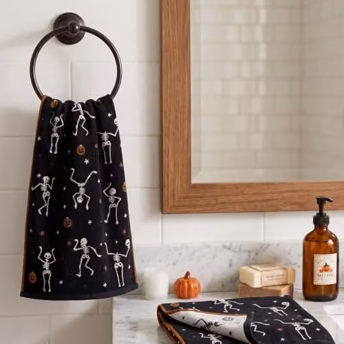 Odyssey Collection Pack of 2 Halloween Hand Towels, Skeletons, Black, W: 50 cm x H: 80 cm – 2