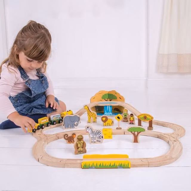 Bigjigs Safari Wood Push Train Set in Multi-colour and Yellow