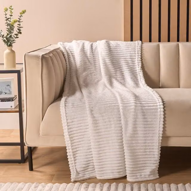 OHS White Ribbed Faux Fur Throw
