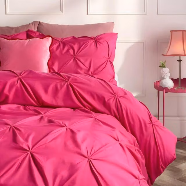 OHS Diamond Pintuck Pinch Pleat Duvet Cover and Pillowcase Set in Pink
