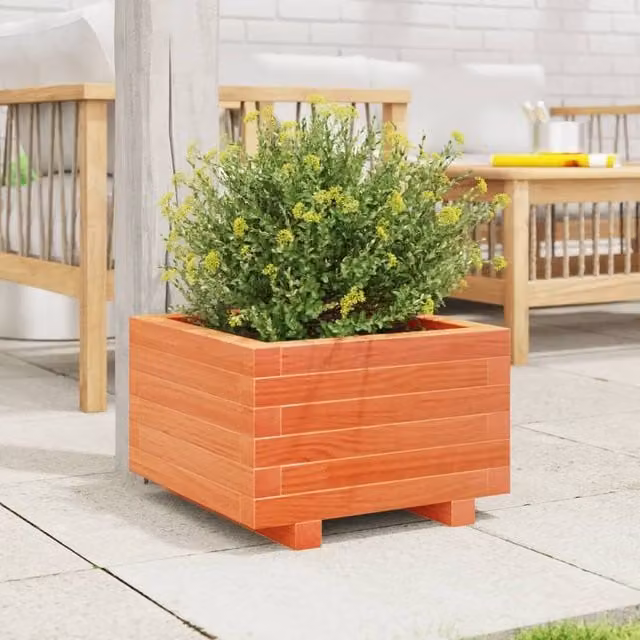 Berkfield Home Decorative Garden Planter in Brown Solid Wood, W/D/H: 40 x 40 x 26.5 cm