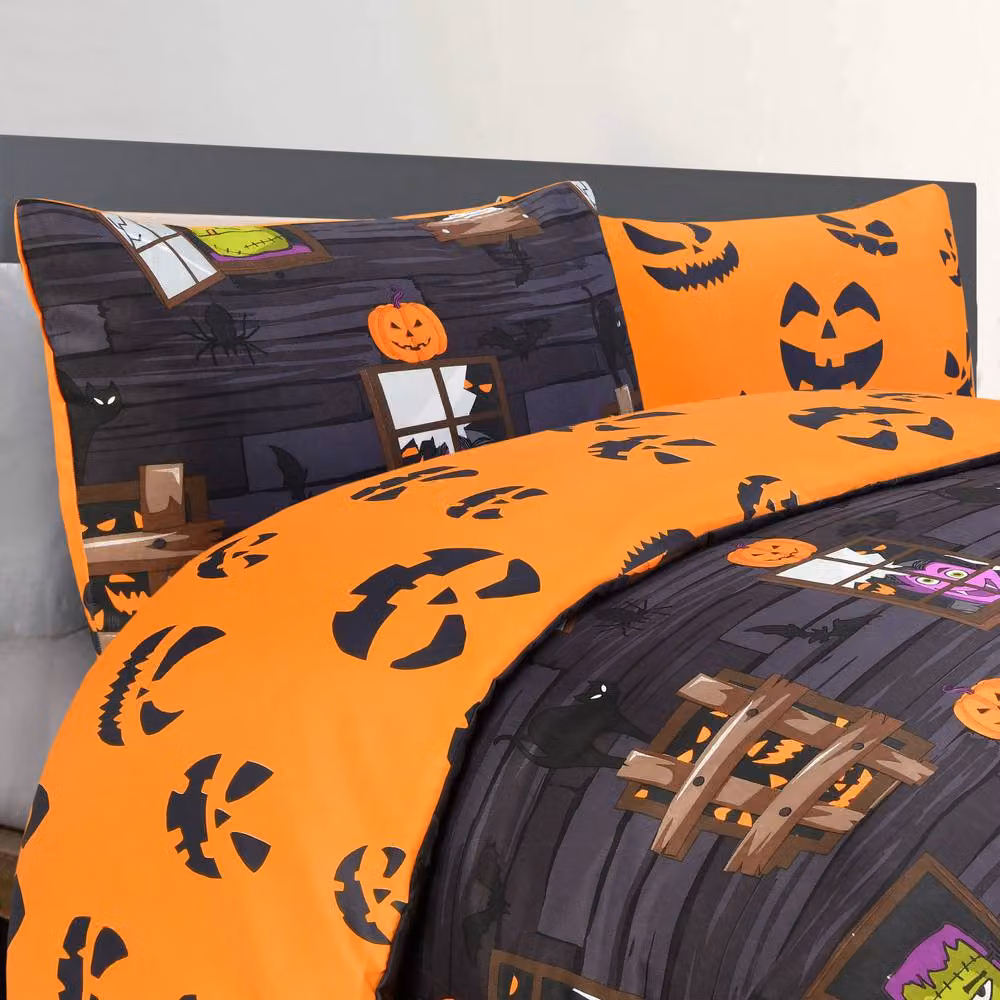 Smart Living Haunted House Reversible Microfibre Duvet Cover and Pillowcases, Charcoal, W: 90 cm, L: 200 cm – 2