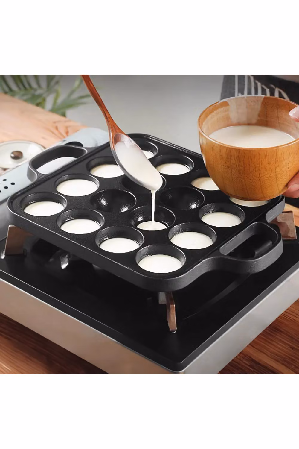 Living and Home 16-Hole Square Cast Iron Takoyaki Pan with Handles Black – 5
