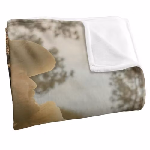 Yellowstone Beth and Rip My Tomorrows Silky Touch Super Soft Fleece Throw Blanket, White, W/D/H: 152 x 127 cm – 2