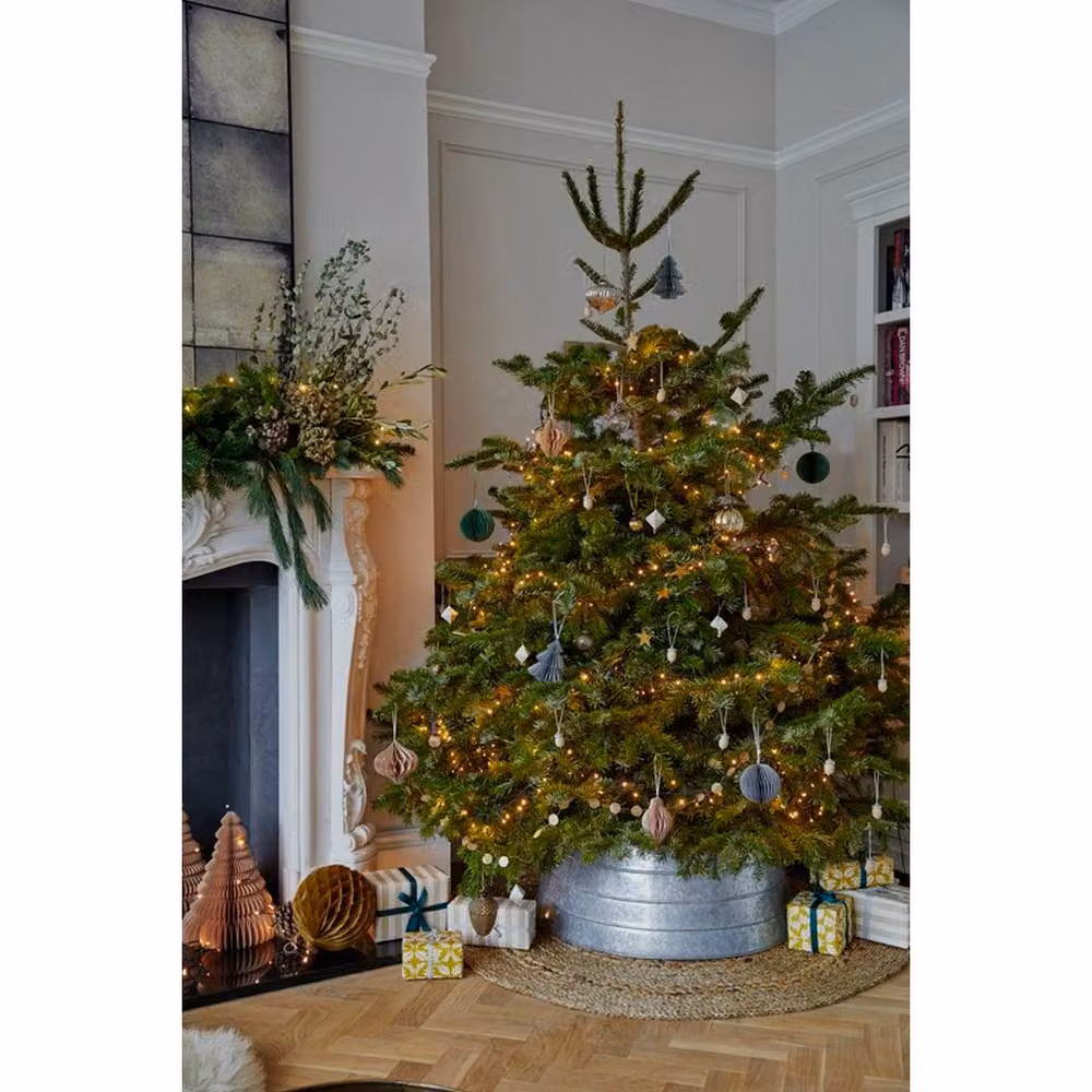 Lemon Pavilion Metal Christmas Tree Skirt in Grey, W67 x D67 x H26 cm – 2