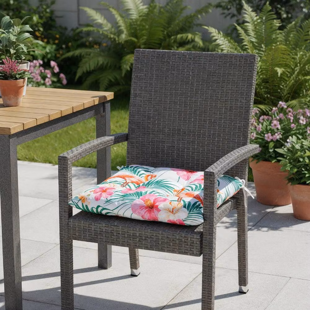 Gardenwize Pack of 2 Flamingo Printed Outdoor Garden Chair Cushions, Multicolour, W/D/H: 45 x 45 x 45 cm – 2