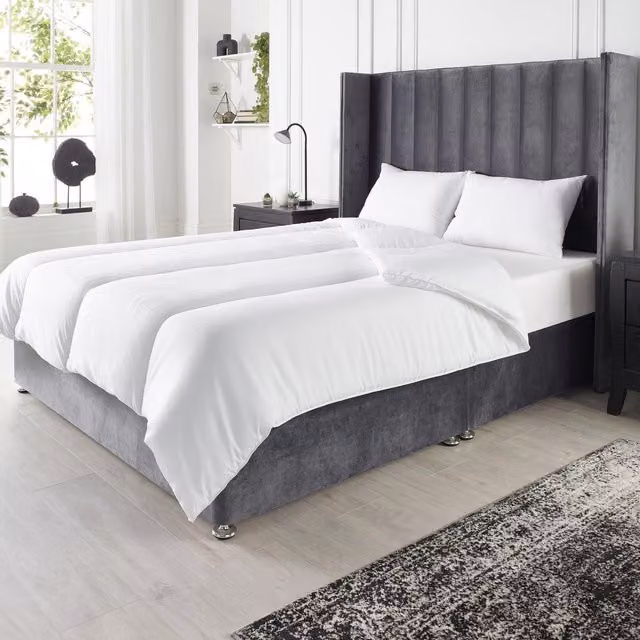 OHS Soft Like Down 13.5 TOG Microfibre Quilt in White, Super King Size