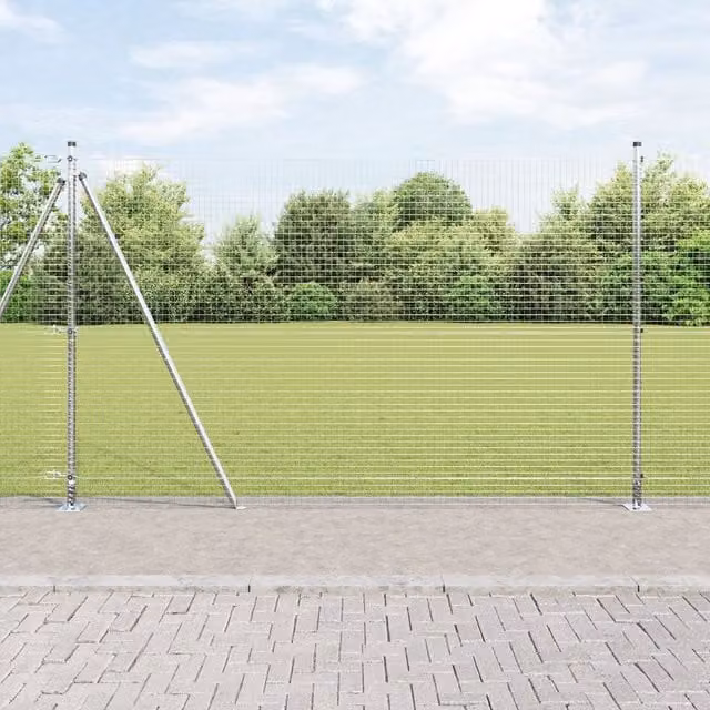 Berkfield Home Welded Wire Fence with 7 Flanged Posts, Galvanised Steel, Silver, W: 10 m, H: 1.4 m – 1