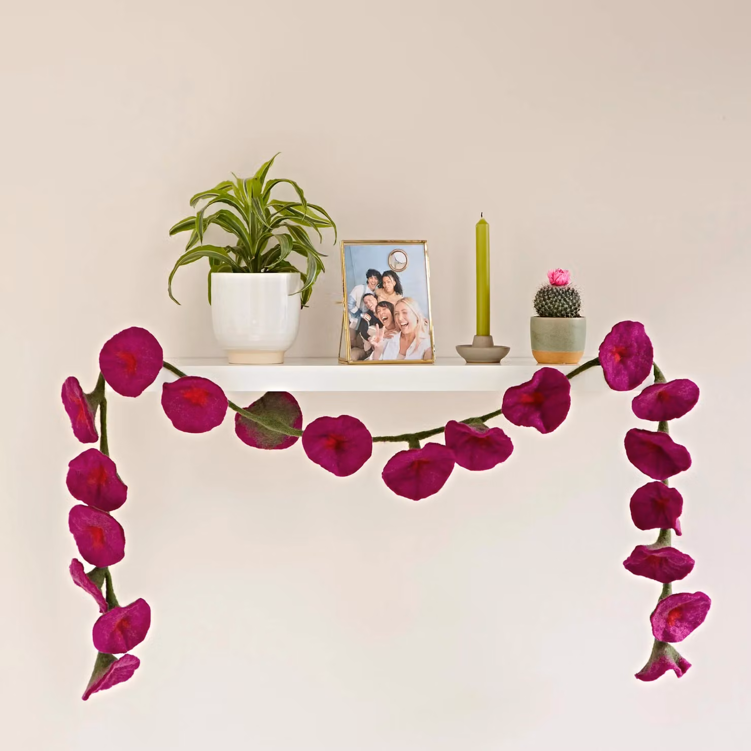 Paper High Handcrafted Felt Flower Garland in Purple, 160cm Long with 20 Flowers – 3