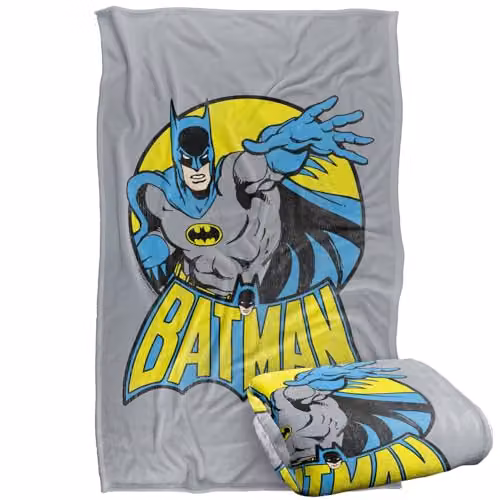 Warner Bros. Batman Vintage T-Shirt Super Soft Fleece Throw Blanket, Multicolour, W: 91.44 cm, H: 147 cm