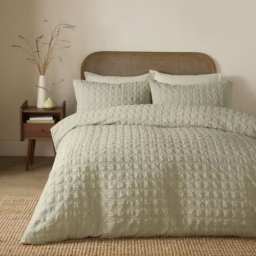Serene Embossed Grid Green Duvet Cover Set, Double, W/D/H: 200 x 200 cm with 2 Pillowcases (140 x 200 cm)
