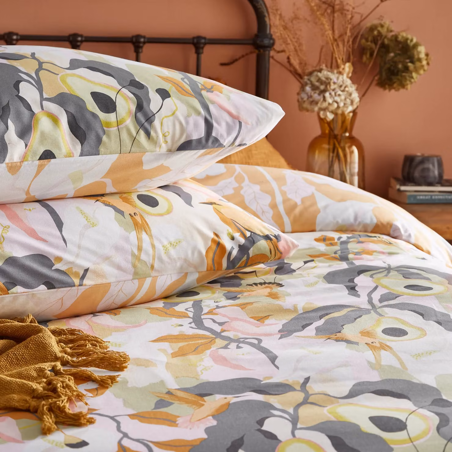 Furn Huerta Tropical Flora Reversible Duvet Cover Set in Multicolour Orange, W: 140 cm, H: 200 cm – 2
