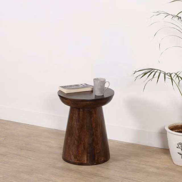 IH Design Minimalist Lacquered Mango Wood Side Table in Brown, W/D/H: 38 x 38 x 45 cm