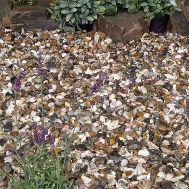 Bowland Stone Moonstone Decorative Gravel Bulk Bag 750kg in Brown, Grey and White