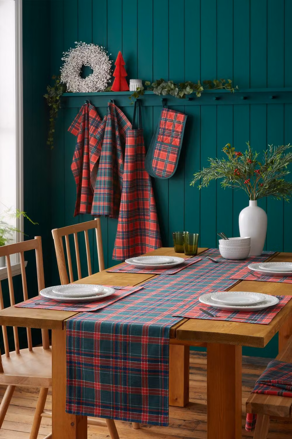 Catherine Lansfield Christmas Tartan Check Cotton Dining Placemats, 4 Pack, Red – 2