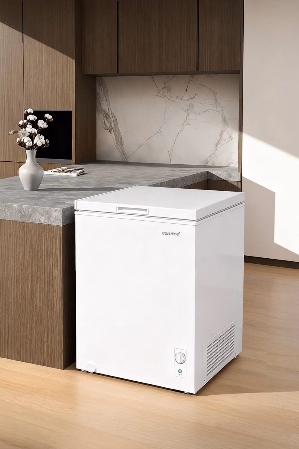 Living and Home 143L Chest Freezer with Digital Temperature Control and Fridge Conversion, White – 5