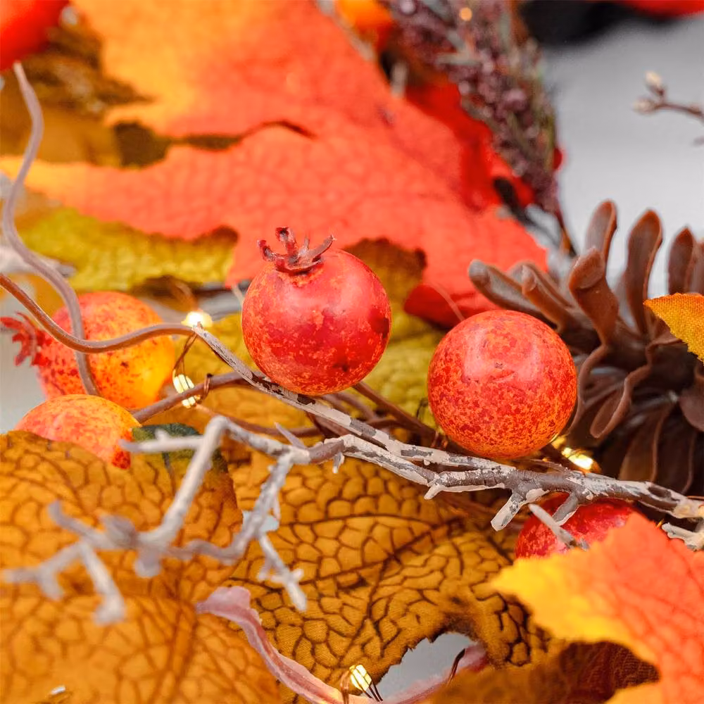 BOSK Autumn Maple Round Wreath with Warm White LED Microbulbs in Orange, Gold and Red, Diameter: 66.04 cm – 2
