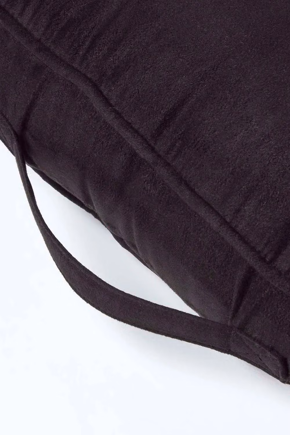 Homescapes Black Faux Suede Coccyx Cushion, W/D/H: 50 x 50 x 5 cm – 4