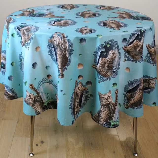 Lisa Parker Cauldron Cats Round Tablecloth in Green (W: 137.16 cm)