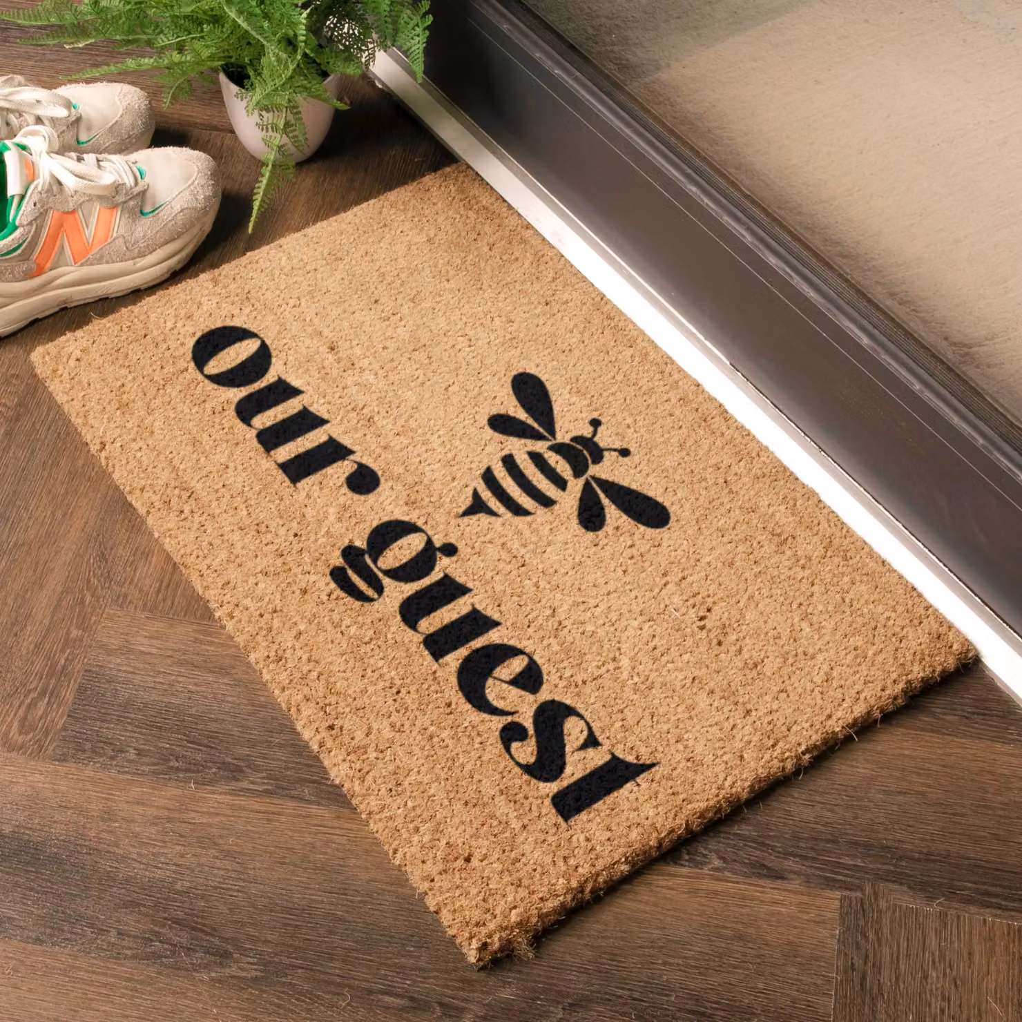 Artsy Mats Bee Our Guest Doormat in Black, W: 60 cm, D: 40 cm – 2