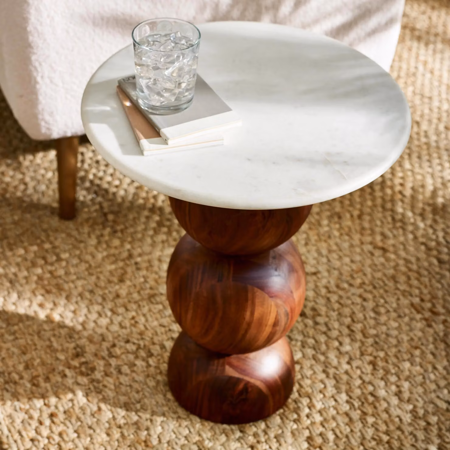 FurnitureboxUK Veer Round White Marble and Solid Acacia Wood Side Table – 2