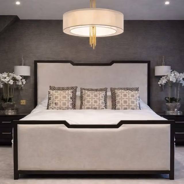 HOB Furniture Washington Curve Velvet Bed in Beige, Size: Super King, W/D/H: 200 x 137.16 x 215 cm – 1