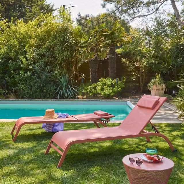 sweeek Set of 2 Multi-Position Steel Sun Loungers with Weatherproof Cushions and Castors in Terracotta