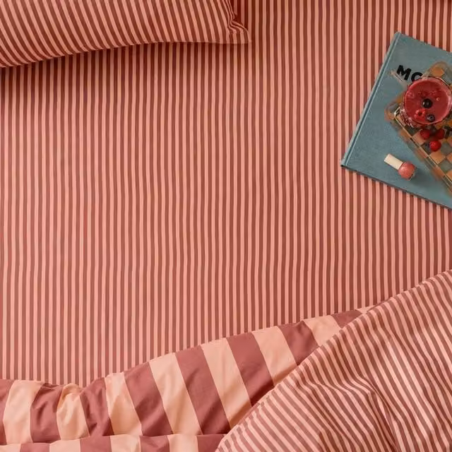 Furn Ultimate Stripe Fitted Sheet in Raspberry Pink, W: 140 cm, L: 200 cm