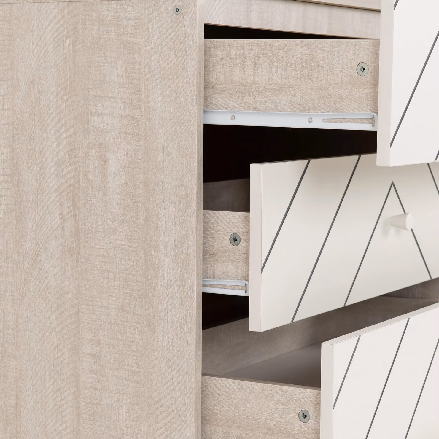Seconique Dixie 4 Drawer Chest in White or Grey – 3