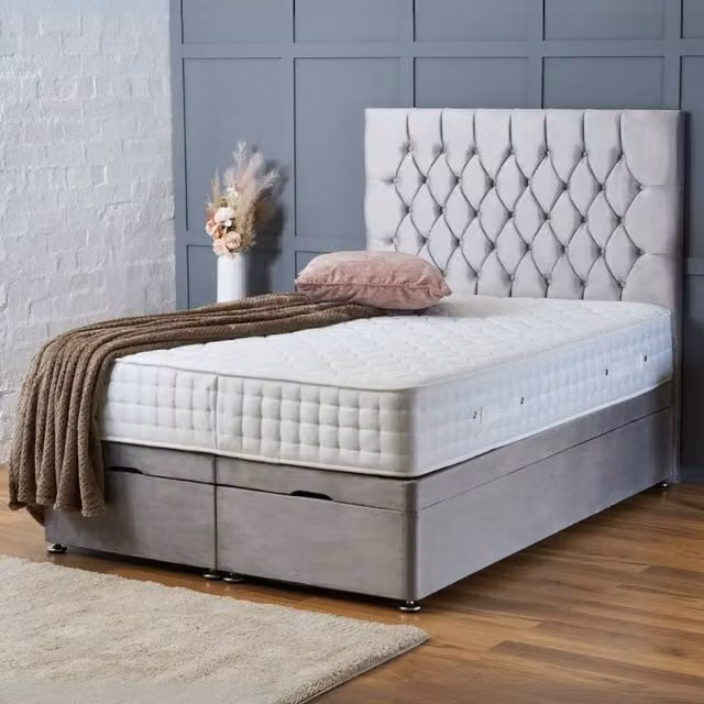 BSSPOKE Mia Ottoman Divan Bed with Headboard and Mattress in Silver Plush Velvet, W/D/H: 140 x 200 cm – 1