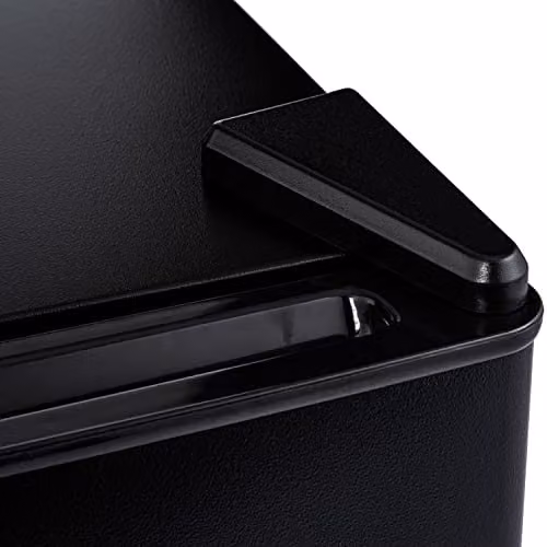 Subcold Aire20 LED Mini Fridge, 20L Thermoelectric Countertop Model with Interior LED Light and Lockable Solid Door, Black – 7