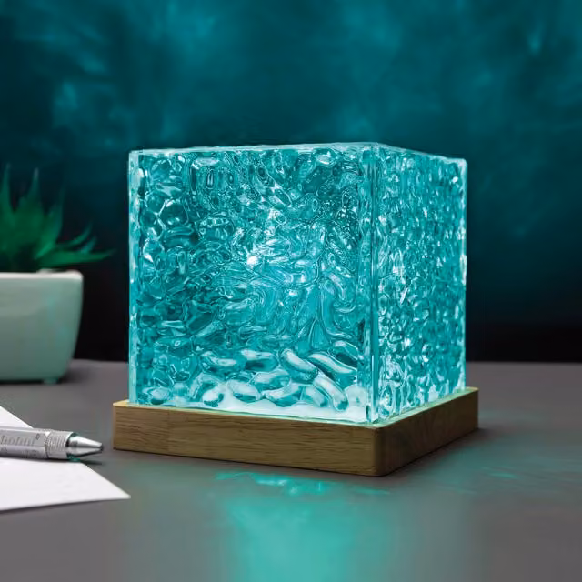 RED5 Northern Lights RGBW Projector with Turquoise Light Show