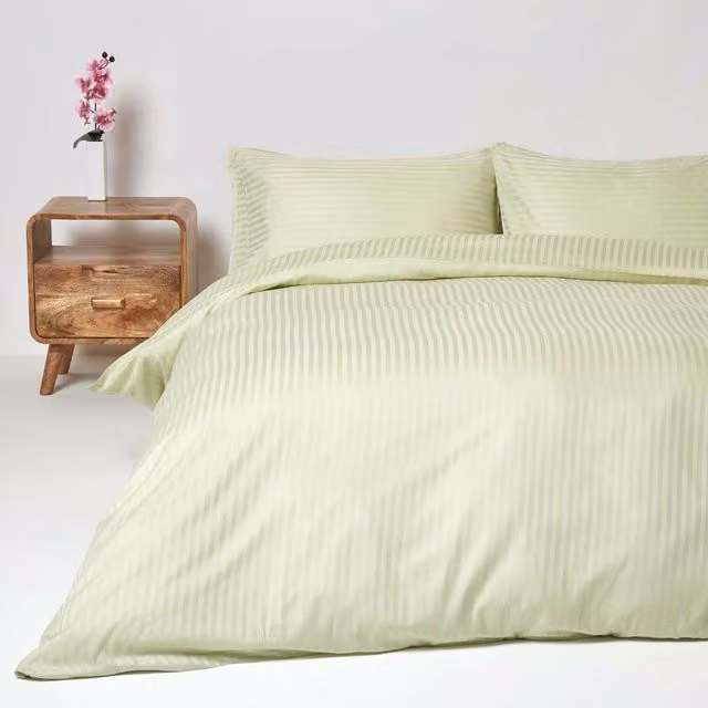 Homescapes Green Striped Combed Egyptian Cotton Duvet Cover and Pillowcase Set, W/D/H: 180 x 200 cm