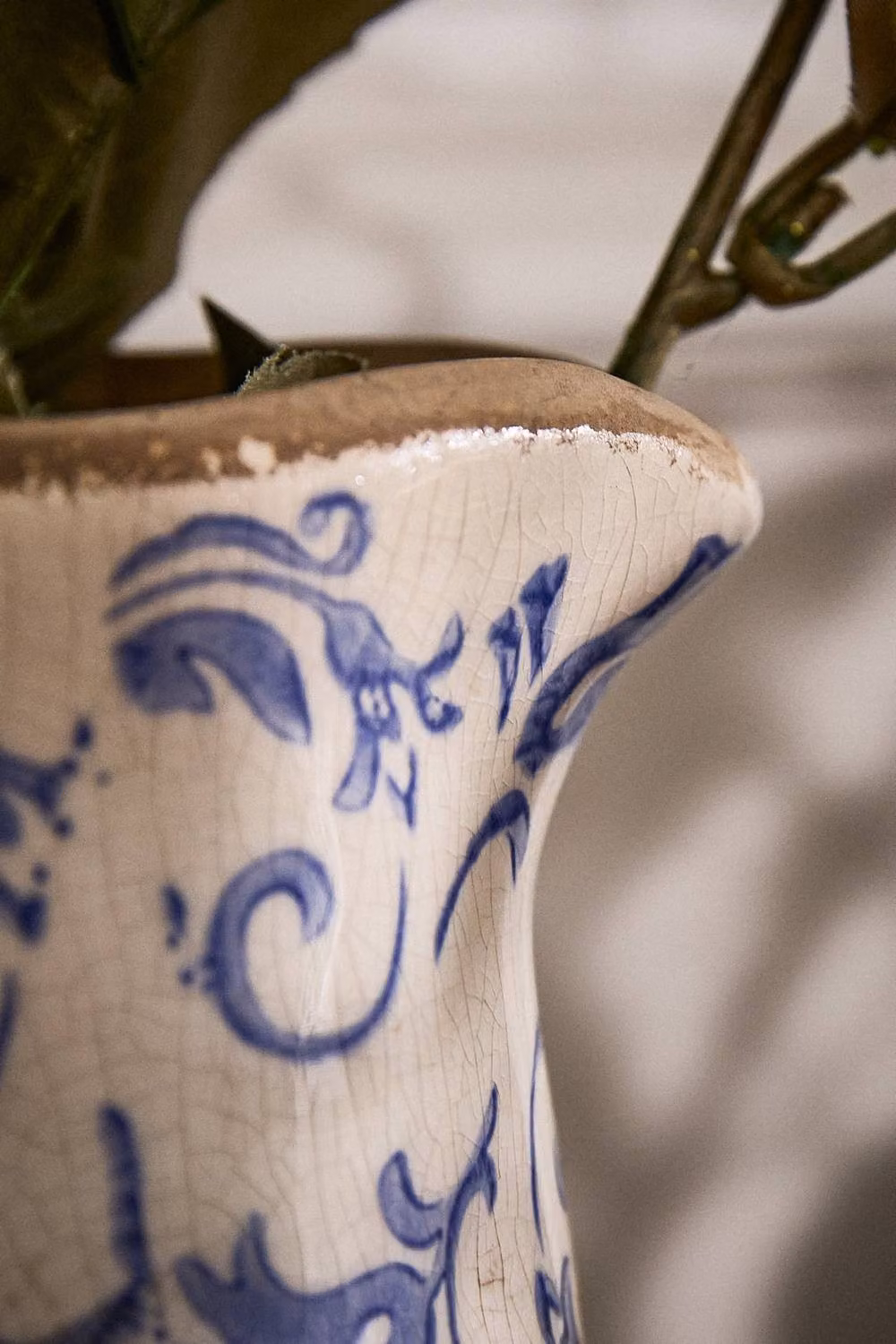 Dibor Set of 2 Solene Blue Botanical Ceramic Pitcher Jugs in Cream and Beige – 5